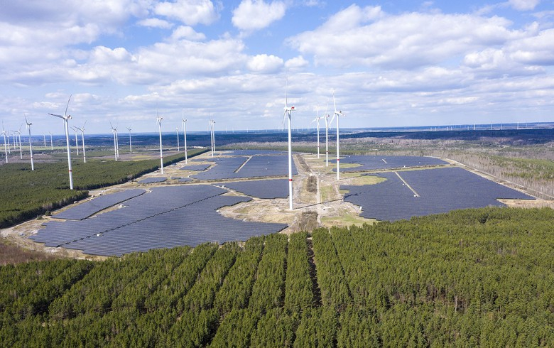 GP JOULE commissions 90-MW solar park in Brandenburg