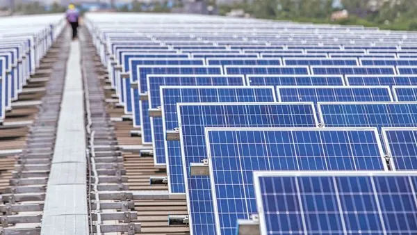 Chinese module maker Trina explores tie-ups to fund distressed solar projects