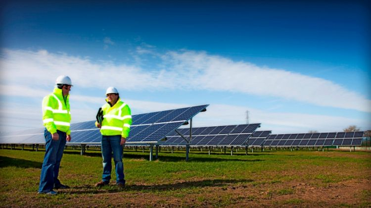 Carlyle Group use Maine solar with 100MW+ acquisition