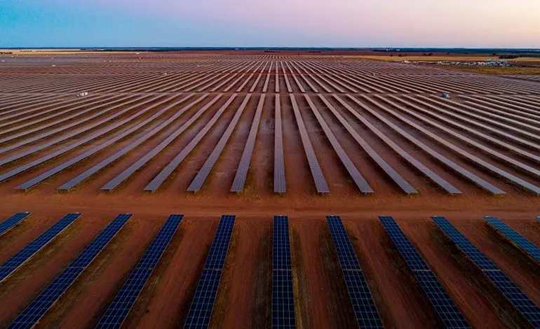 Oz solar giant goes into appointing phase