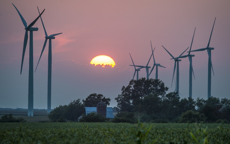 Falck, Eni full purchase of 222-MW wind, solar portfolio in United States