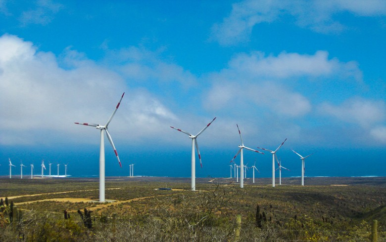 AES Andes sells 49% risk in 734-MW renewables portfolio to GIP