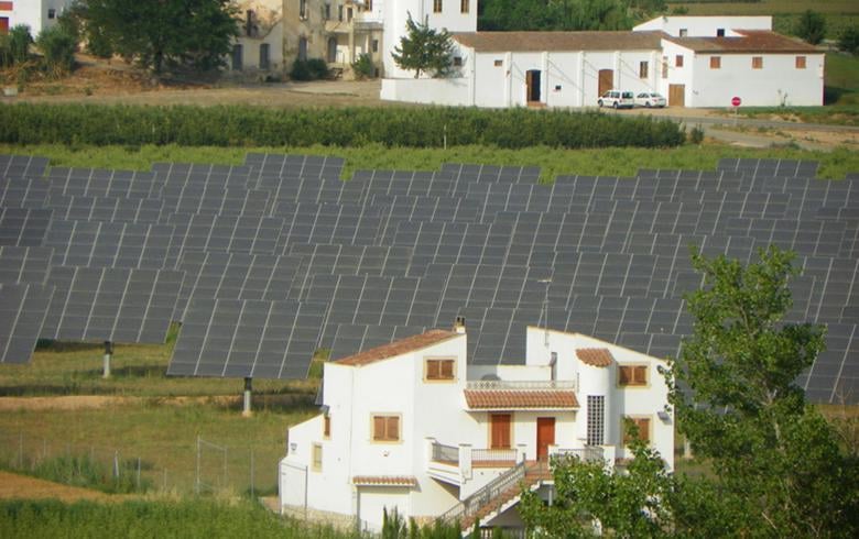 Ence selling 373-MW solar projects portfolio in Spain