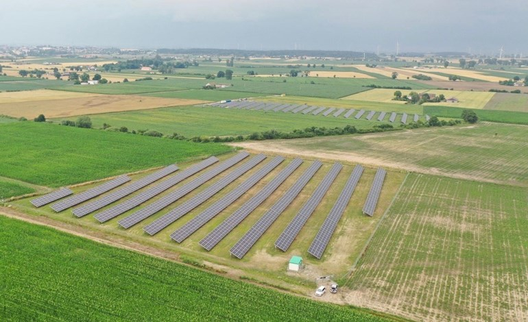 R Power hires contractors for Polish solar surge