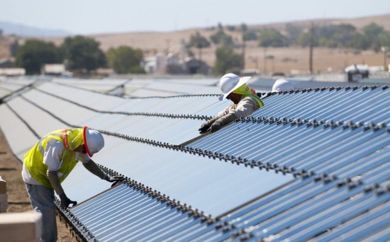 Leeward Renewable Energy signs PPAs with Verizon for 360MW of solar