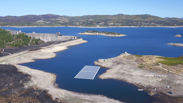 Portugal floating solar auction gathers record negative price, awards 183MW
