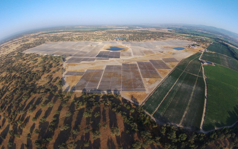 Spain's Solaria inks project finance for 736 MW of house solar