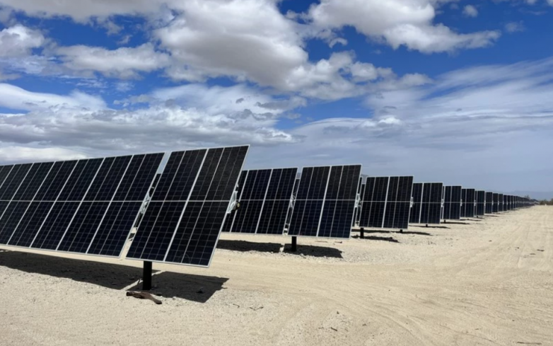 Clearway shuts funding on 463 MW of solar plus storage in California