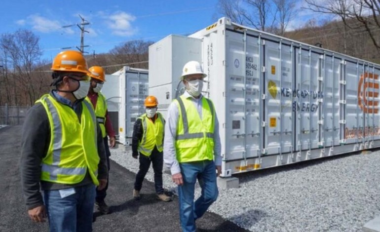 SK Group grabs US storage space attire