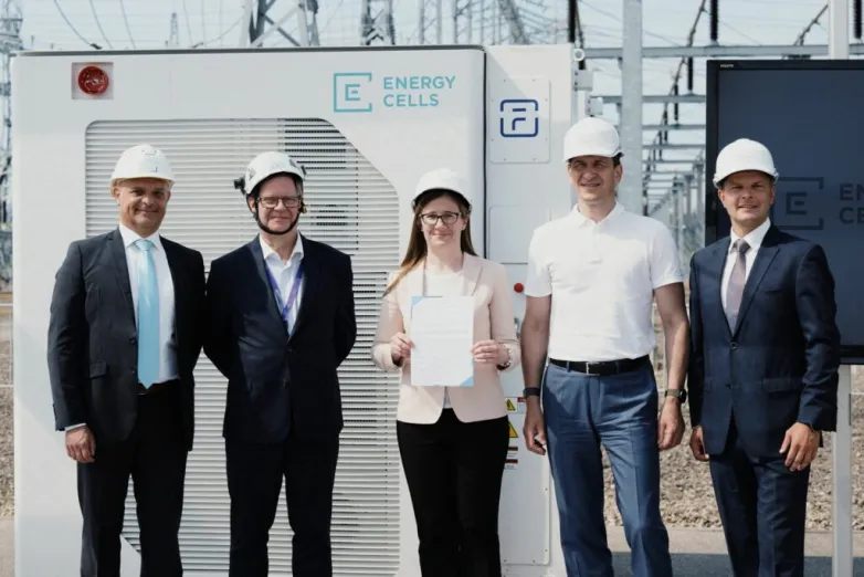 Building starts on 200MWh Fluence BESS projects in Lithuania for 2022 conclusion