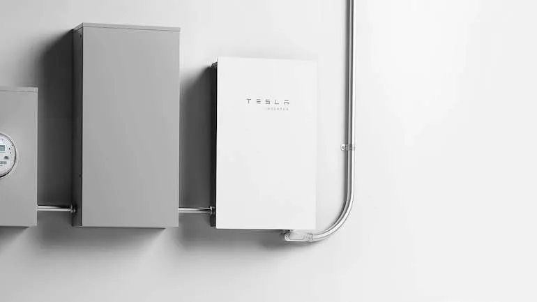 Tesla releases standalone solar inverter