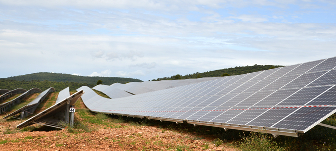 Slow solar rollout worsening grid supply worries, French system driver RTE advises