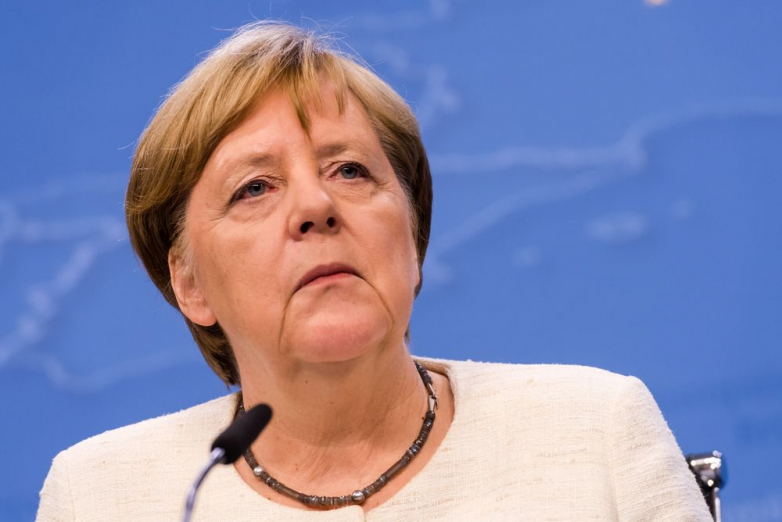 Merkel Flip-Flops on Solar, Wind Targets in Climate-Action Plan