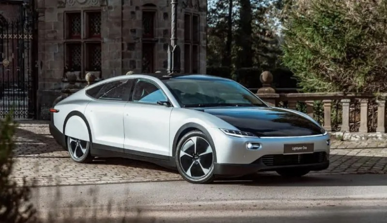 Lightyear in 5,000 solar car manage car-sharing platform