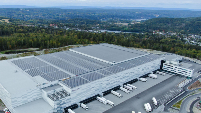 Supermarket rooftop brings commercial solar – and silicon carbide inverters – to Norway