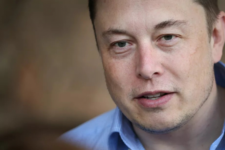 Elon Musk offers discounted solar panels and batteries after California blackouts