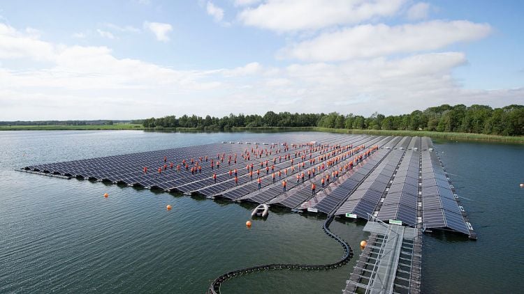 BayWa r.e planning over 100MW of floating solar projects in Europe for 2020