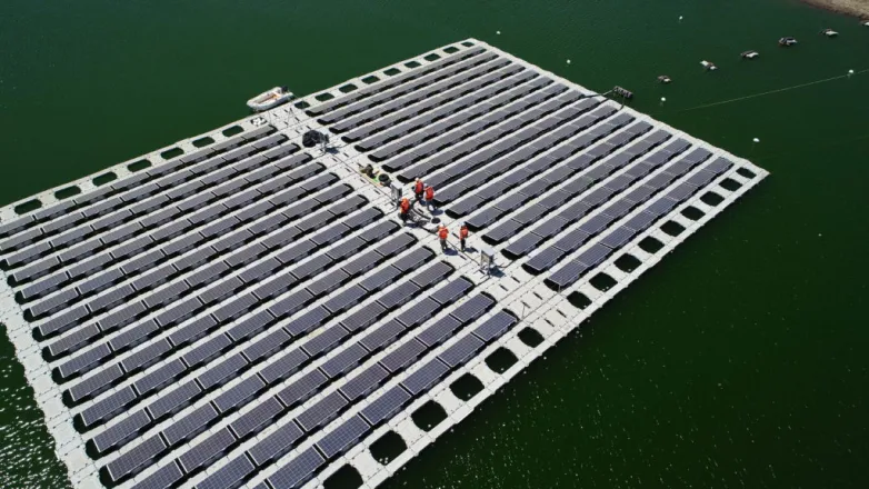 EU to help anchor lower price for floating solar power