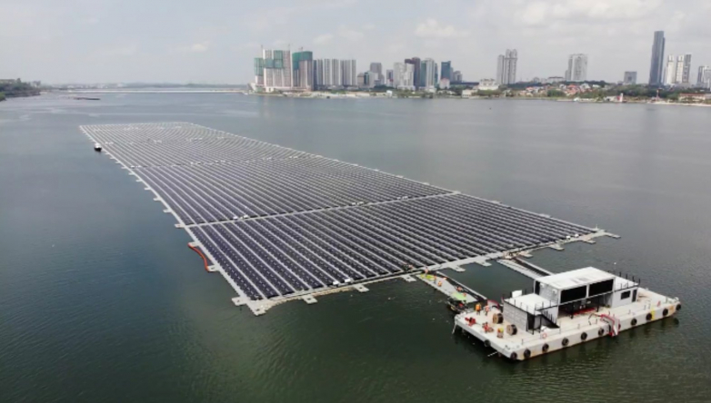 Sunseap to build 2.2 GWp floating solar project on Indonesian tank