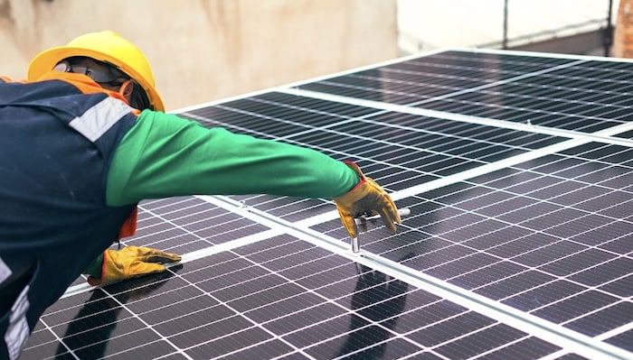 How Zuper's Solar Business Management Software Helps Solar Panel Installation Contractors Succeed