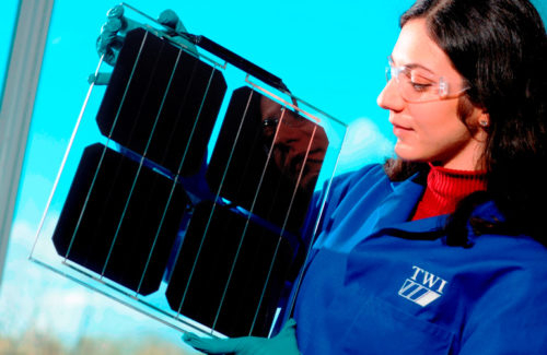 European consortium develops advanced contamination-repellent solar panel coating