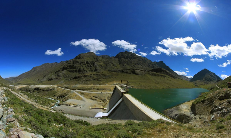 Coupling pumped hydro with renewables and other storage technologies