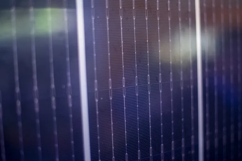 A electrode Arrangement for PV panels that are shingled