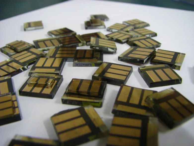 Watch how to improve perovskite solar cells in 2D!