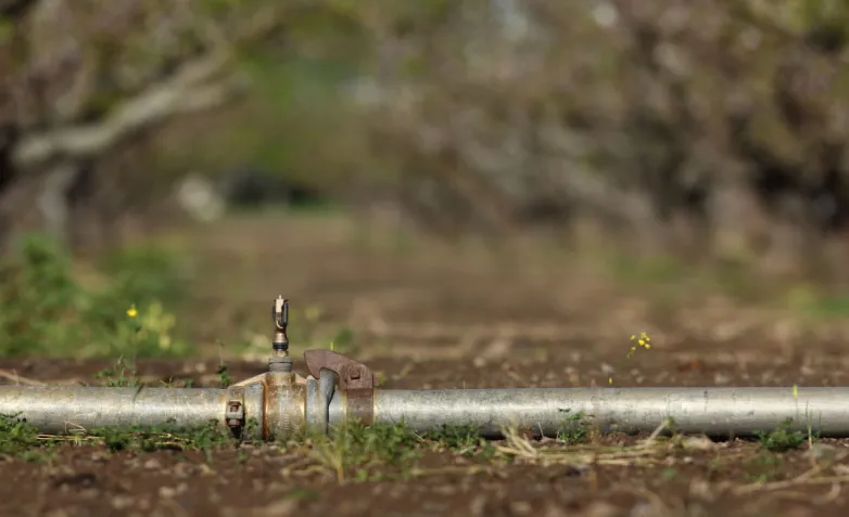 Solar pump relocated by blurry reasoning