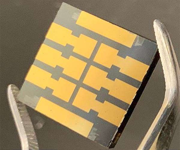 'Molecular glue' makes perovskite solar cells significantly extra trustworthy in time