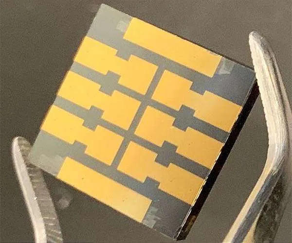 'Molecular glue' makes perovskite solar cells significantly extra trustworthy in time