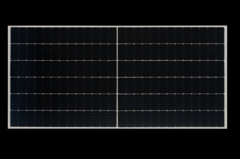 Jinko reveals new 610 W solar panels