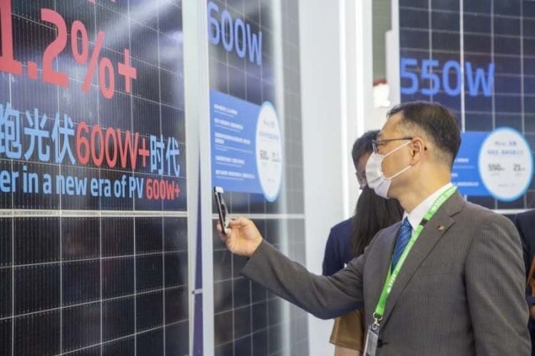 210mm solar manufacturers launch standardisation push to provide 'ideal possible scale'