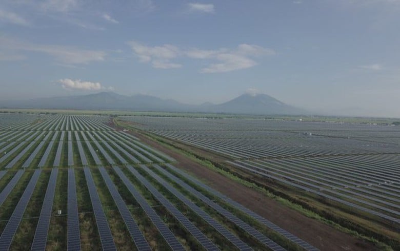 Neoen shuts funding for 11 MW/8 MWh of storage space projects in El Salvador