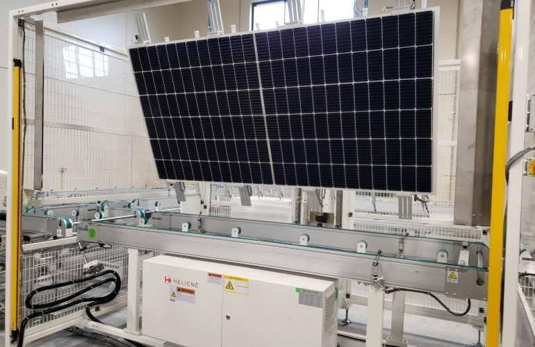 Heliene opens 420-MW solar panel assembly line in Minnesota