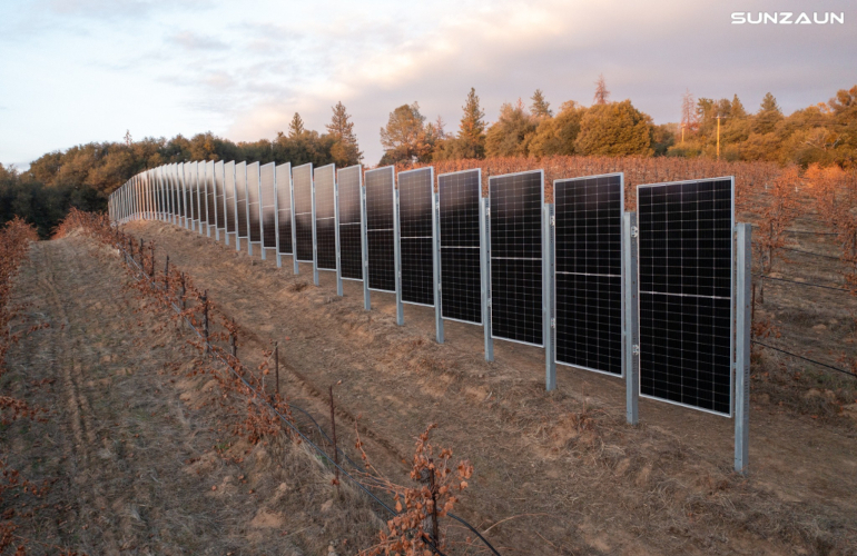 Vertically placed solar system Sunzaun hits market