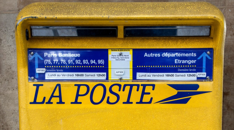 French postal service aims to deliver stable energy bill using renewables