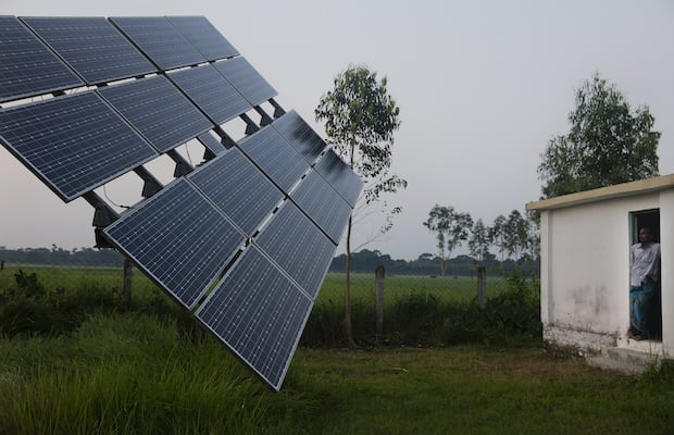 EESL to establish Decentralised Solar Projects Worth 1.5 GW by 2021