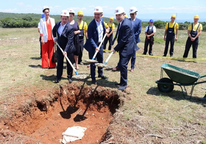 Functions start on Croatia's biggest PV plant