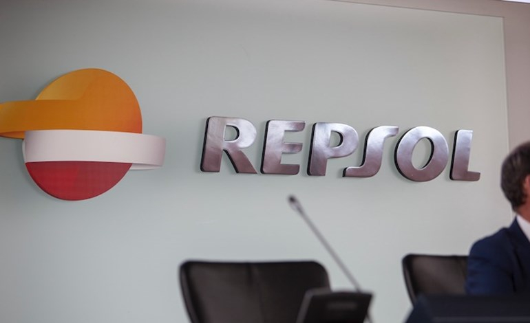 Repsol starts 264MW Spanish solar construct