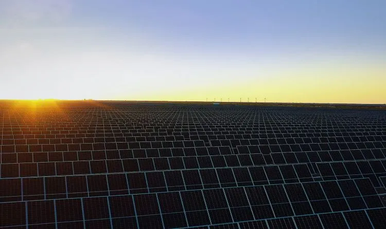 Enel begins operations at Texas' biggest solar project