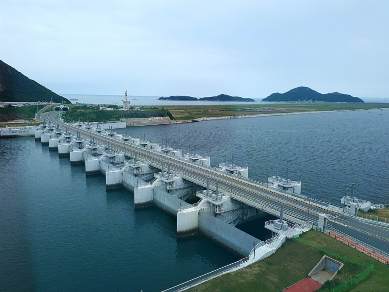 Korean group to release 200 MW of floating PV at Saemangeum tidal flats