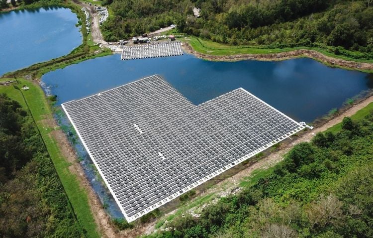 Helios acquires 50MW center, Duke plans floating solar park at military base