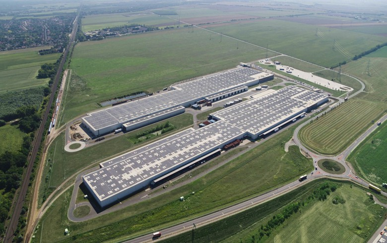 Audi ushers in 12-MWp rooftop PV system in Hungary