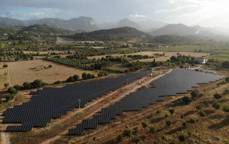 Spain's Holaluz inks PPA with Enerparc for 84 MW of Balearic solar