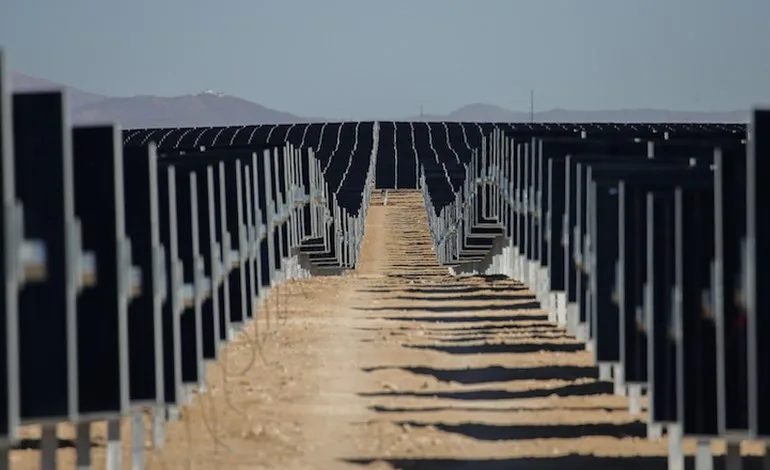 NextEra brings on-line 130MW Arizona PV plus storage space