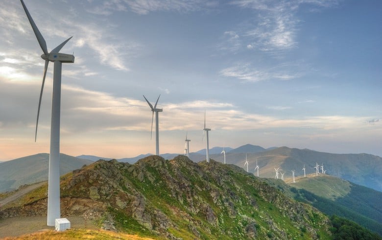 Greece awards 349.9 MW in third blended wind-solar tender