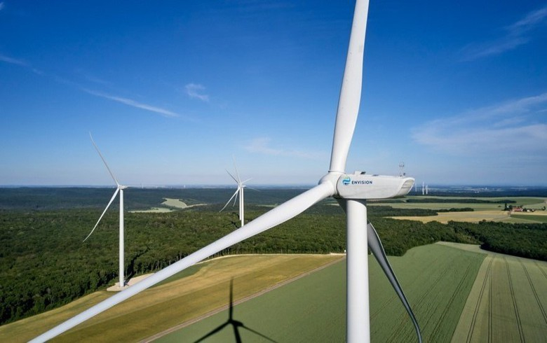France opens up several tenders for 1.6 GW of wind, solar, HPP