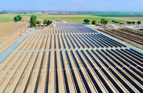 Renewable Solar mounts 2.82-MW solar tracker project on California dairy farm