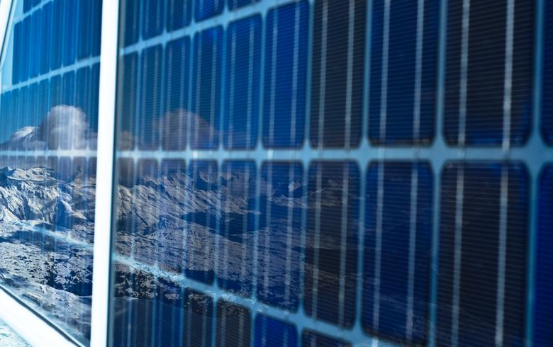 Alpiq intends to develop Switzerland's biggest solar plant in the Alps